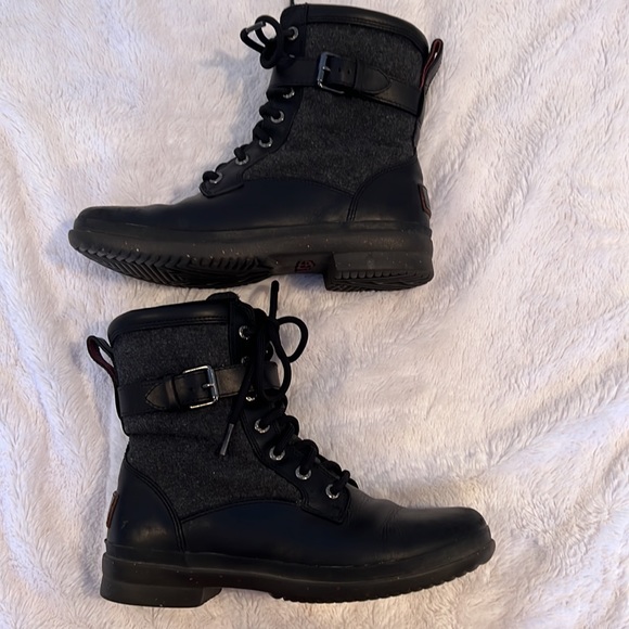 Ugg waterproof boots. Size 7 - Picture 6 of 9